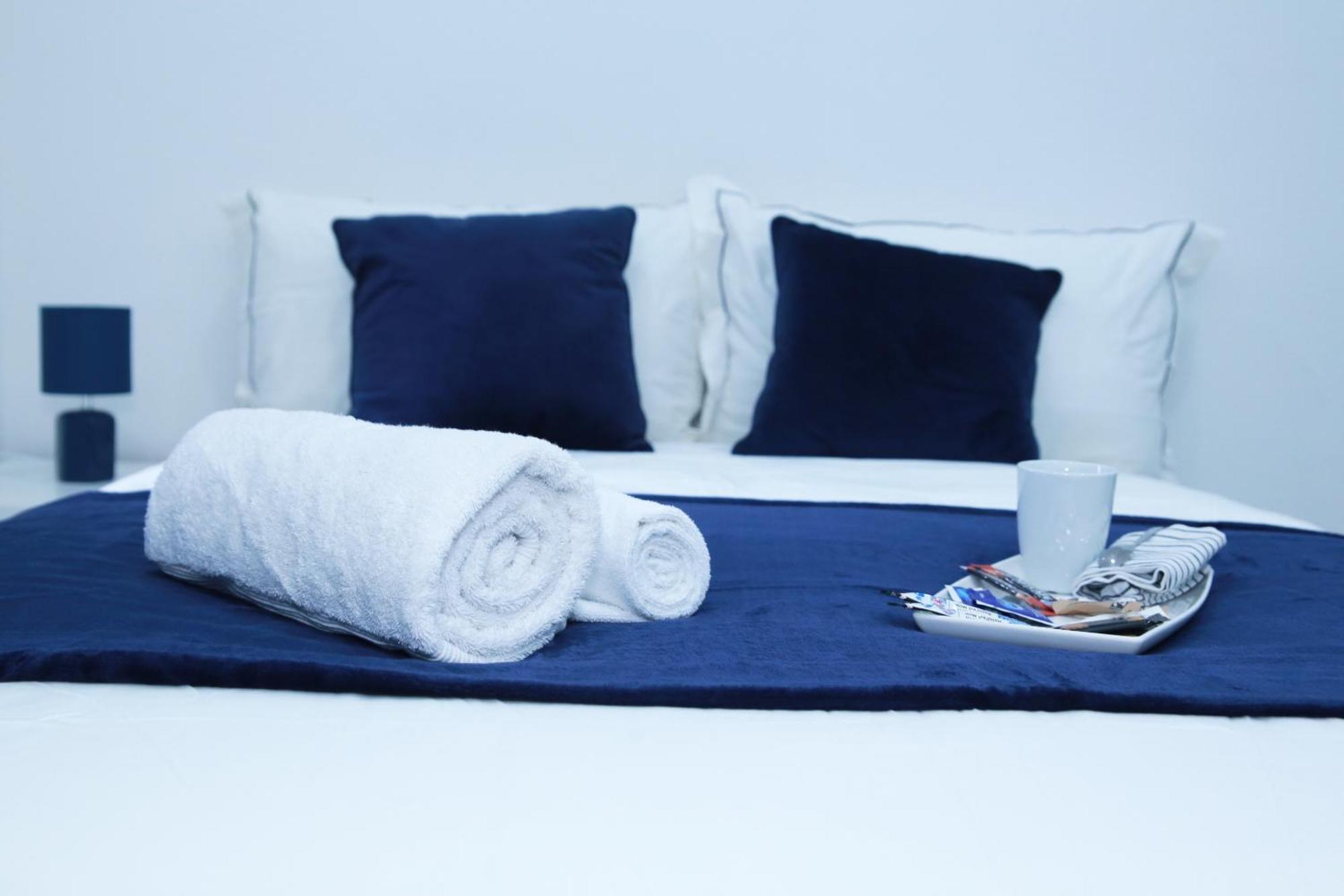 Lovely Apartment With Free Parking On Premises. Londres Exterior foto